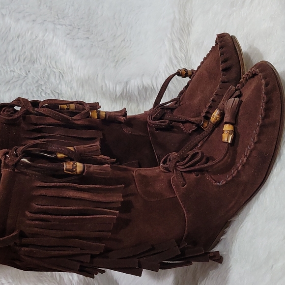 Authentic Gucci Babouska Hysteria Fringe Brown  bamboo Suede Boots - Picture 3 of 16